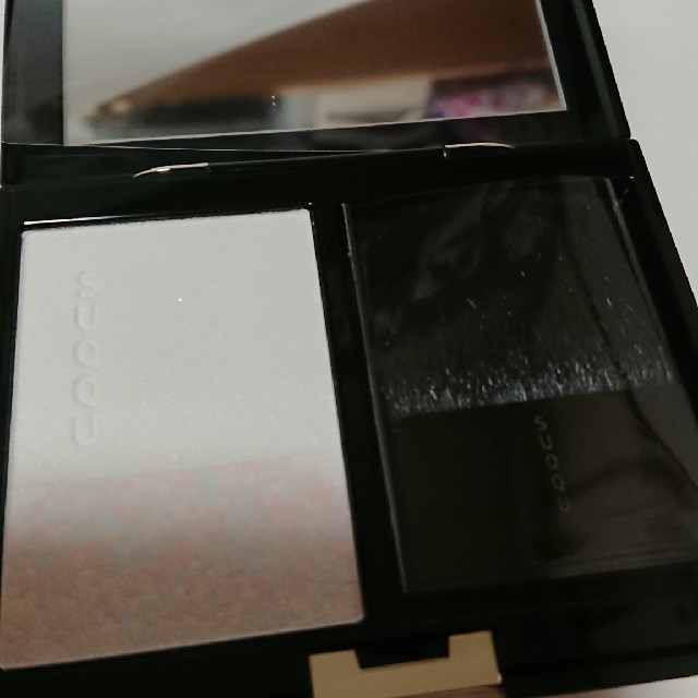 リタッチプレストパウダー101限定 - フェイスパウダー SUQQU リタッチ プレスト パウダー 限定色 101