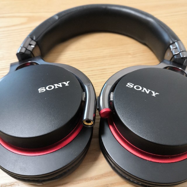 SONY(ソニー)のSONY　ヘッドホン　MDR-1R　ソニー　ハイレゾ スマホ/家電/カメラのオーディオ機器(ヘッドフォン/イヤフォン)の商品写真