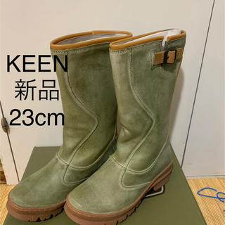 キーン(KEEN)の処分価格 KEEN キーンのスウェットブーツ 新品未使用 23cm 激安出品(ブーツ)