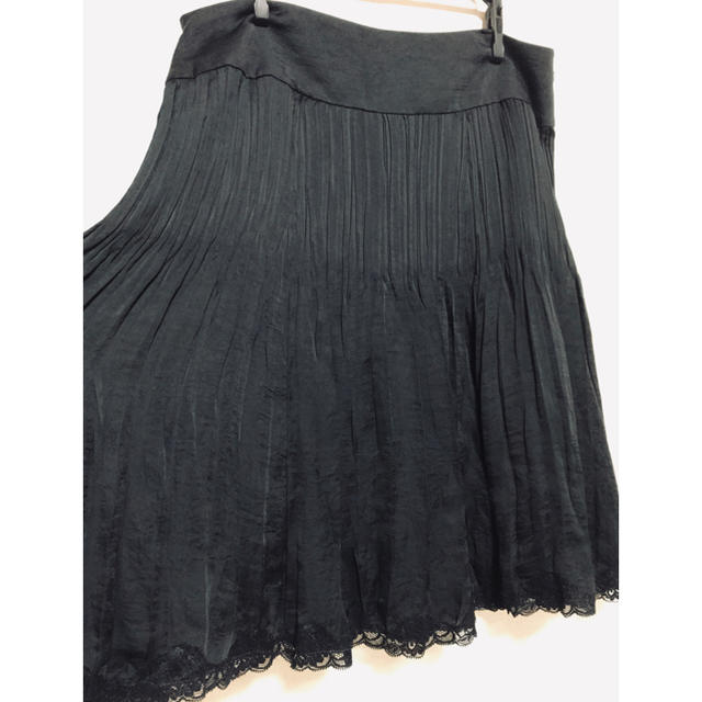 22 OCTOBRE(ヴァンドゥーオクトーブル)のプリーツスカート 大きいサイズ 黒 レディースのスカート(ひざ丈スカート)の商品写真
