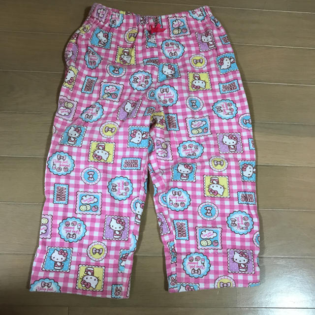 サンリオ(サンリオ)のハローキティー キッズ/ベビー/マタニティのキッズ服女の子用(90cm~)(パジャマ)の商品写真