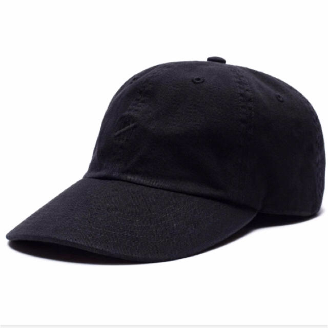 UNDEFEATED(アンディフィーテッド)のUNDEFEATED MICRO ICON STRAPBACK メンズの帽子(キャップ)の商品写真