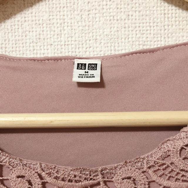 UNIQLO(ユニクロ)の【美品】UNIQLOユニクロレースノースリーブ★ピンクM レディースのトップス(カットソー(半袖/袖なし))の商品写真