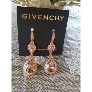 ジバンシィ(GIVENCHY)のGIVENCHY ジバンシー クリスタルティアドロップ ピアス(ピアス)