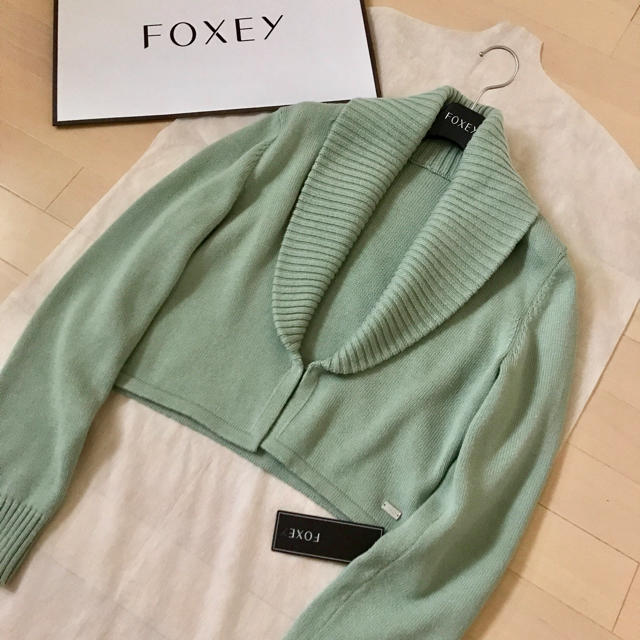 FOXEY(フォクシー)の新品♡フォクシー♡ニットジャケット レディースのトップス(ニット/セーター)の商品写真