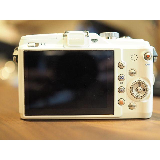 OLYMPUS ミラーレス一眼 E-PL2 レンズキット White 白