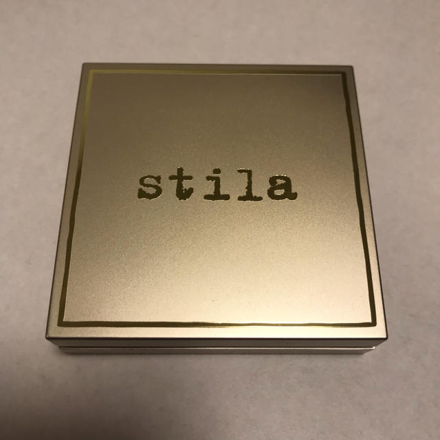 stila(スティラ)の購入者の方が決まっています コスメ/美容のベースメイク/化粧品(フェイスパウダー)の商品写真