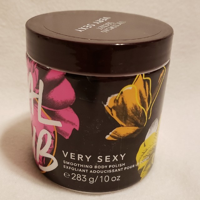 Victoria's Secret(ヴィクトリアズシークレット)の限定新作ヴィクトリアシークレット☆Petal Scrub☆ボディスクラブ コスメ/美容のボディケア(ボディスクラブ)の商品写真