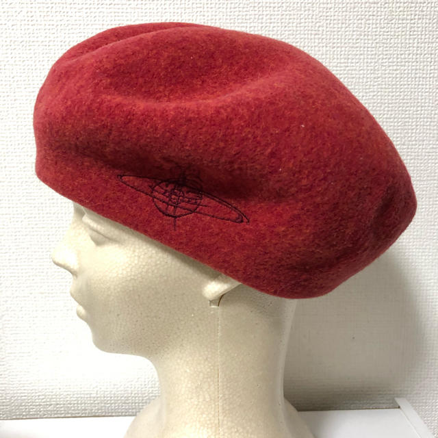 Vivienne Westwood(ヴィヴィアンウエストウッド)のVivienne Westwood ベレー帽 赤 レディースの帽子(ハンチング/ベレー帽)の商品写真