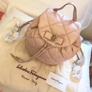 サルヴァトーレフェラガモ(Salvatore Ferragamo)のマロりん様専用フェラガモ  バックパック(リュック/バックパック)