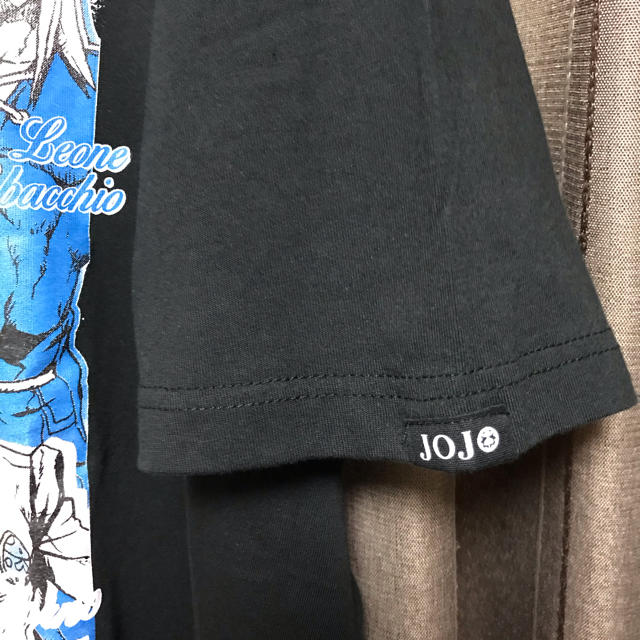 Avail(アベイル)のジョジョの奇妙な冒険 黄金の風 アベイル コラボTシャツ ブチャラティチーム 黒 メンズのトップス(Tシャツ/カットソー(半袖/袖なし))の商品写真