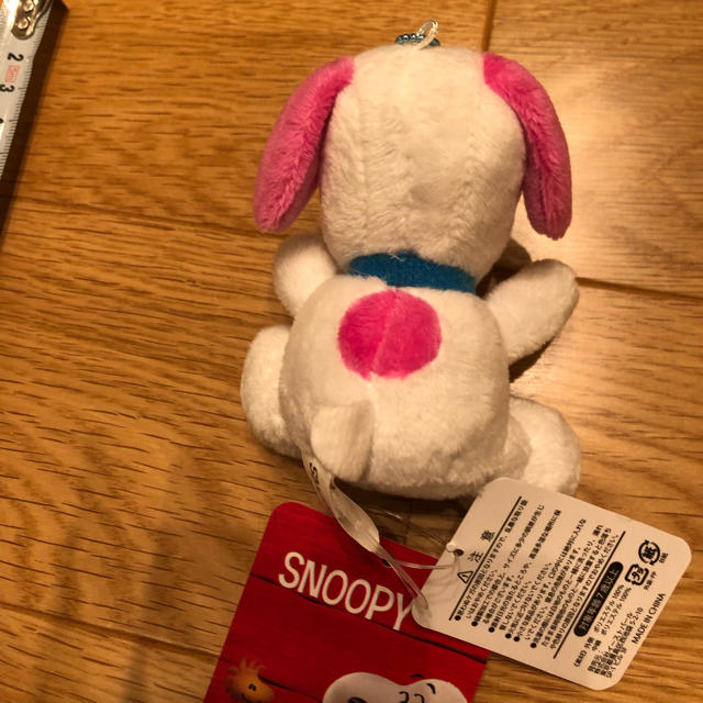 SNOOPY(スヌーピー)のスヌーピー マスコット ぬいぐるみ キーホルダー  (ピンク) エンタメ/ホビーのおもちゃ/ぬいぐるみ(キャラクターグッズ)の商品写真