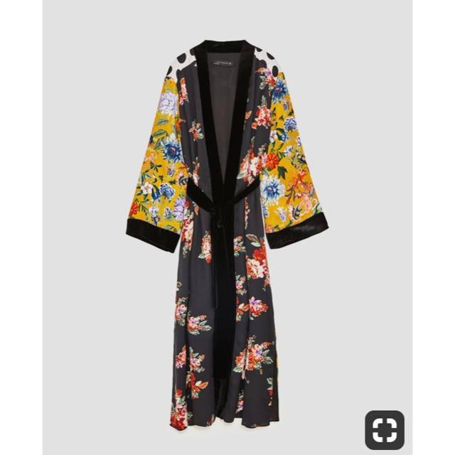 ZARA(ザラ)のZARA WOMAN ザラウーマン 花柄 ガウンコート レディースのジャケット/アウター(ガウンコート)の商品写真