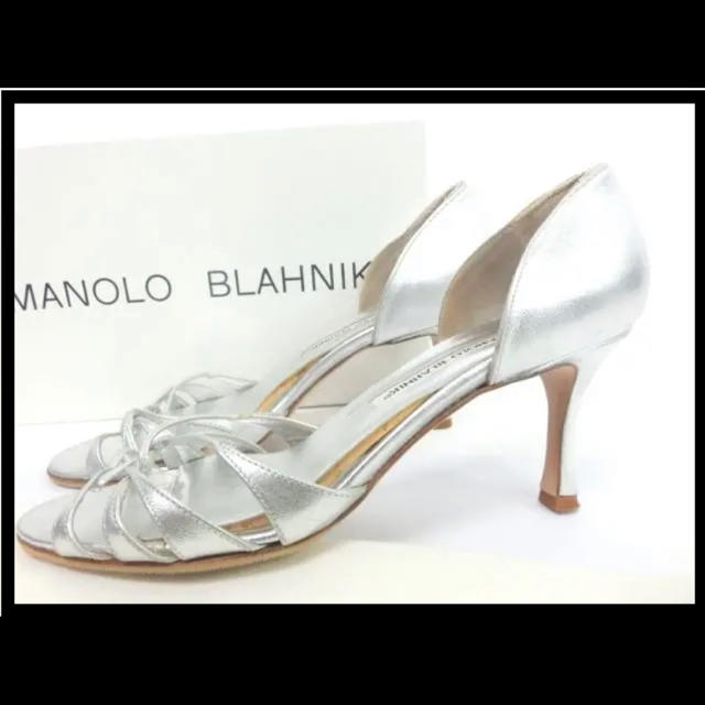 MANOLO BLAHNIK(マノロブラニク)の★★  もも0824様 専用  ★★ マノロブラニク  サンダル 37 2/1  レディースの靴/シューズ(サンダル)の商品写真