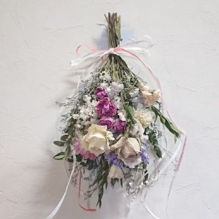 ストロベリーピンクの薔薇のスワッグ(ドライフラワー)