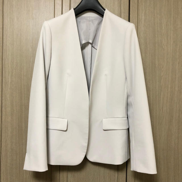 THE SUIT COMPANY(スーツカンパニー)のスーツカンパニー⭐︎ダブルクロスストレッチ Vネックノーカラージャケット レディースのジャケット/アウター(ノーカラージャケット)の商品写真