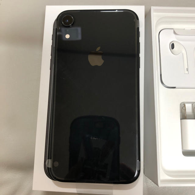 iPhone(アイフォーン)のiPhone XR 本体 スマホ/家電/カメラのスマートフォン/携帯電話(スマートフォン本体)の商品写真