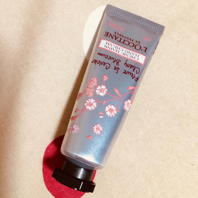 L'OCCITANE(ロクシタン)のロクシタン★香水とハンドクリーム コスメ/美容の香水(香水(女性用))の商品写真