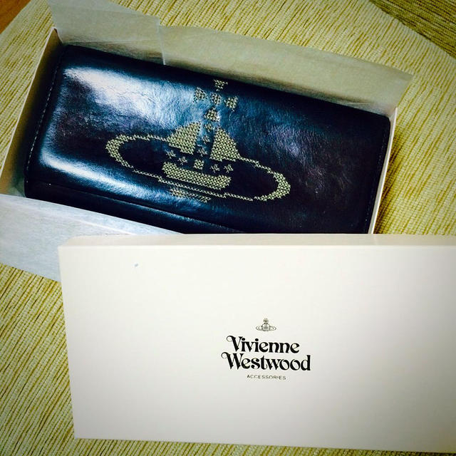 Vivienne Westwood(ヴィヴィアンウエストウッド)のヴィヴィアンウエストウッド 長財布 レディースのファッション小物(財布)の商品写真