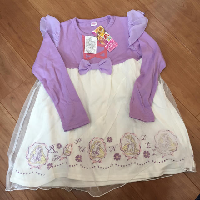 Disney(ディズニー)のディズニー プリンセスのワンピース キッズ/ベビー/マタニティのキッズ服女の子用(90cm~)(ワンピース)の商品写真