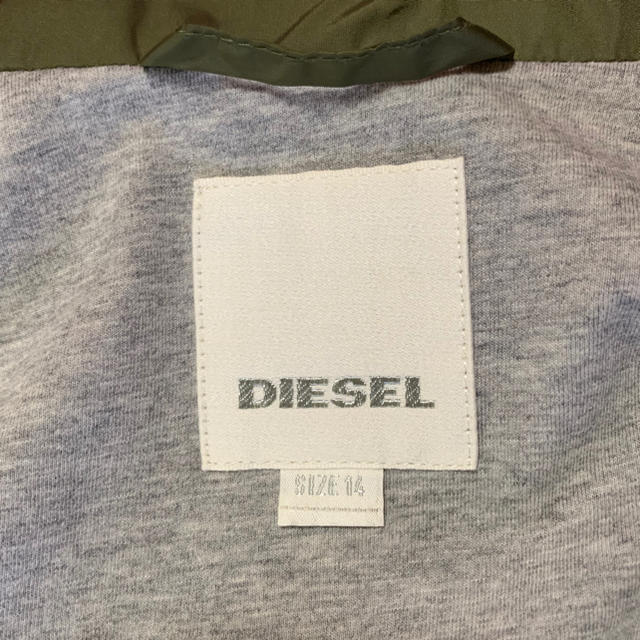 DIESEL(ディーゼル)の【再々値下げ】DIESEL ナイロンジャケット レディースのジャケット/アウター(ナイロンジャケット)の商品写真