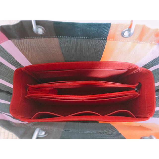 収納バッグ 赤 型崩れ防止 MARNIやLV neverfullやHERMES レディースのバッグ(ハンドバッグ)の商品写真