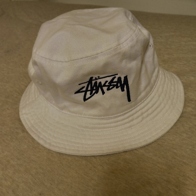 STUSSY(ステューシー)のstussy　バケットハット レディースの帽子(ハット)の商品写真