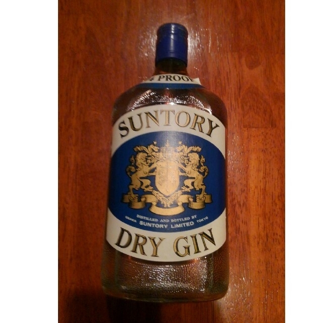 古酒 サントリー ドライジン 50年前? オールドボトル 希少の 古酒 サントリー ドライジン 50年前? オールドボトル 希少の