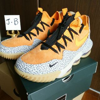 ナイキ(NIKE)のLEBRON 16 safari(スニーカー)