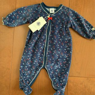 プチバトー(PETIT BATEAU)のプチバトー 花柄 ロンパース  カバーオール(カバーオール)