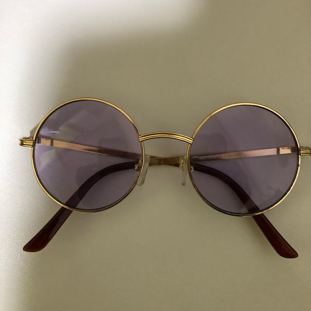 WEGO(ウィゴー)の紫サングラス レディースのファッション小物(サングラス/メガネ)の商品写真