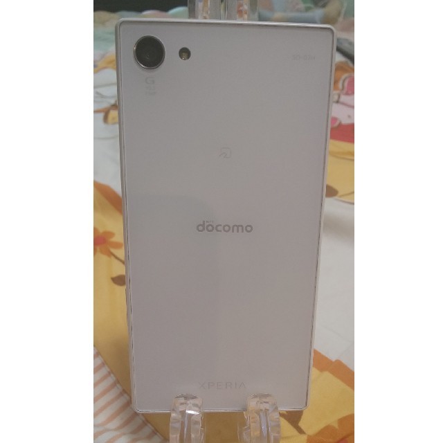 良品 docomo SONY　SO-02H Z5　32GB ホワイト