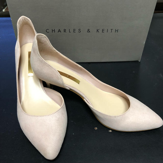 Charles and Keith(チャールズアンドキース)のチャールズアンドキース パンプス レディースの靴/シューズ(ハイヒール/パンプス)の商品写真