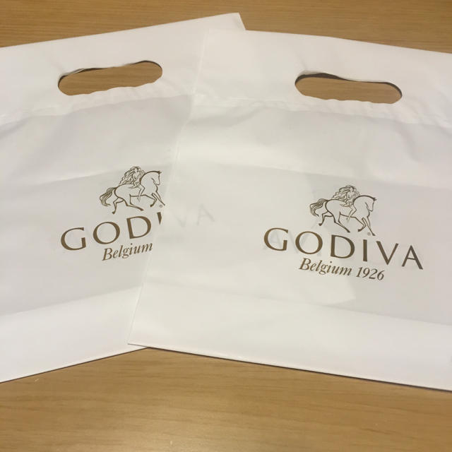 GODIVA  ショコラロールクッキー &スタバコーヒー 食品/飲料/酒の食品(菓子/デザート)の商品写真