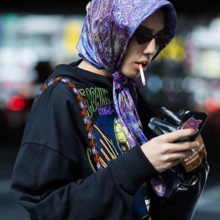 バレンシアガ(Balenciaga)の売り切り価格 Y/PROJECT 変形 スウェット(スウェット)