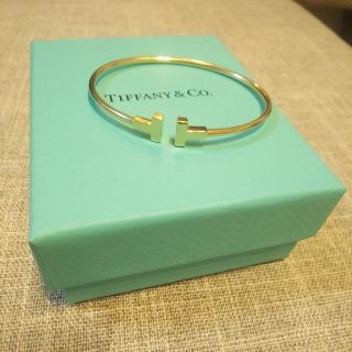 ティファニー(Tiffany & Co.)のティファニーT⭐️ナローワイヤーブレスレット(ブレスレット/バングル)