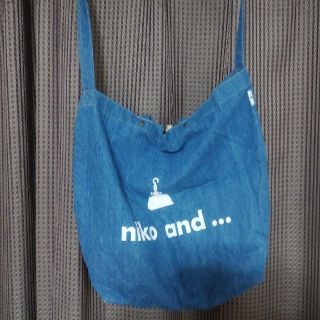 ニコアンド(niko and...)のニコアンド　バッグ(ショルダーバッグ)