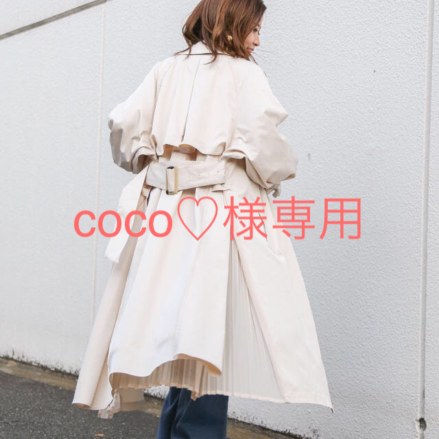 who's who Chico(フーズフーチコ)のcoco♡様専用 Who's Who chico トレンチコート レディースのジャケット/アウター(トレンチコート)の商品写真