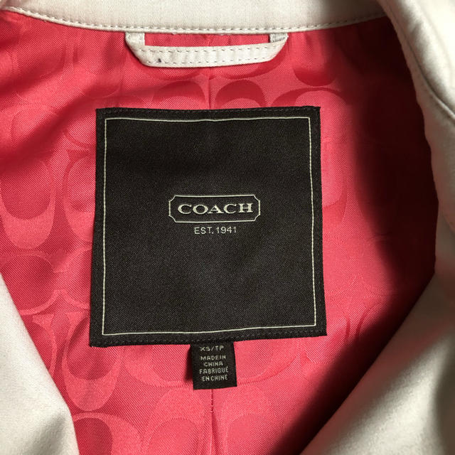 COACH(コーチ)のコーチ☆トレンチコート☆ベージュ☆サイズXS☆Sサイズ&Mサイズの方にもオススメ レディースのジャケット/アウター(トレンチコート)の商品写真