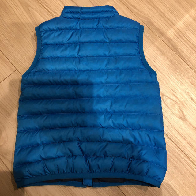 patagonia(パタゴニア)のパタゴニア ダウンベスト 2T キッズ/ベビー/マタニティのキッズ服女の子用(90cm~)(ジャケット/上着)の商品写真