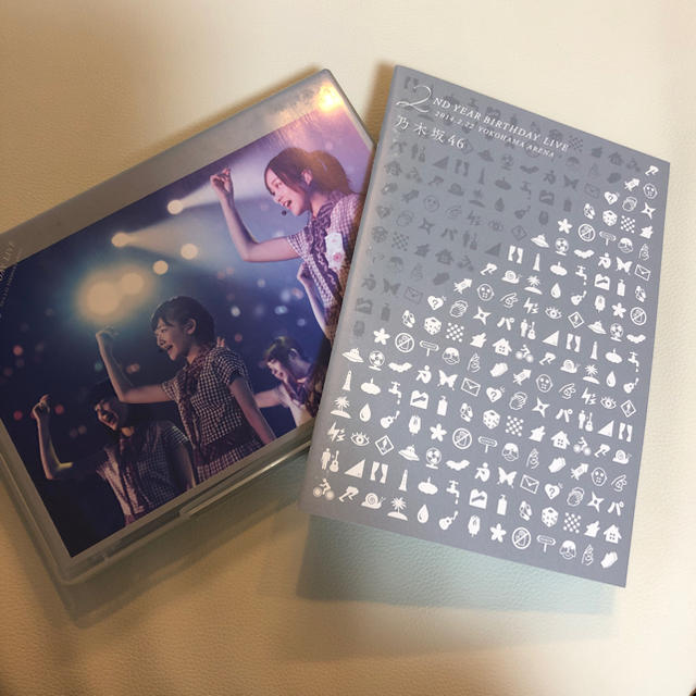 乃木坂46(ノギザカフォーティーシックス)の乃木坂46 ライブDVD 2ndyearbirthdaylive バスラ エンタメ/ホビーのDVD/ブルーレイ(ミュージック)の商品写真