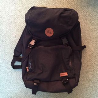 クイックシルバー(QUIKSILVER)のQUIKSILVER 黒リュック(リュック/バックパック)