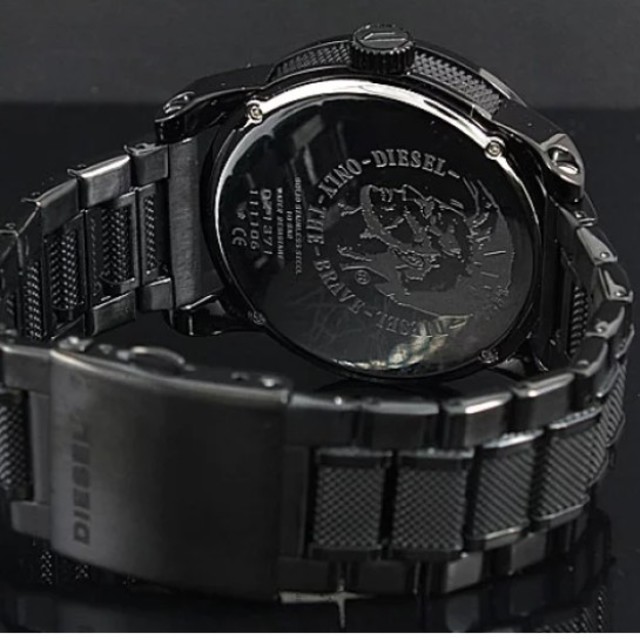 DIESEL(ディーゼル)のDIESEL メンズ 腕時計 メンズの時計(腕時計(アナログ))の商品写真