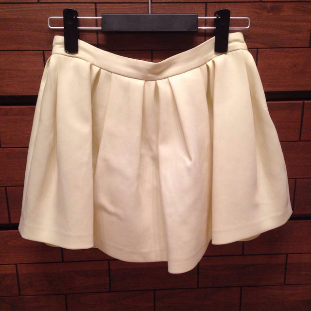 STUNNING LURE(スタニングルアー)の♡イエローカラーのスカート♡ レディースのスカート(ミニスカート)の商品写真