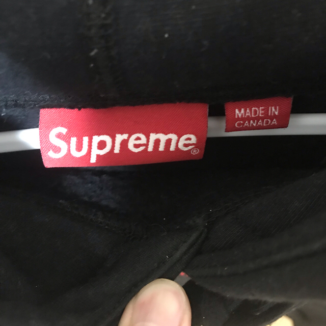Supreme(シュプリーム)のtrademark hooded sweatshirt メンズのトップス(パーカー)の商品写真