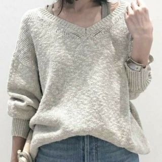 アパルトモンドゥーズィエムクラス(L'Appartement DEUXIEME CLASSE)の新品◆アパルトモン◆Back V Knit(ニット/セーター)