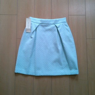 レッセパッセ(LAISSE PASSE)の新品タグ付き☆レッセパッセ春スカート36(ひざ丈スカート)