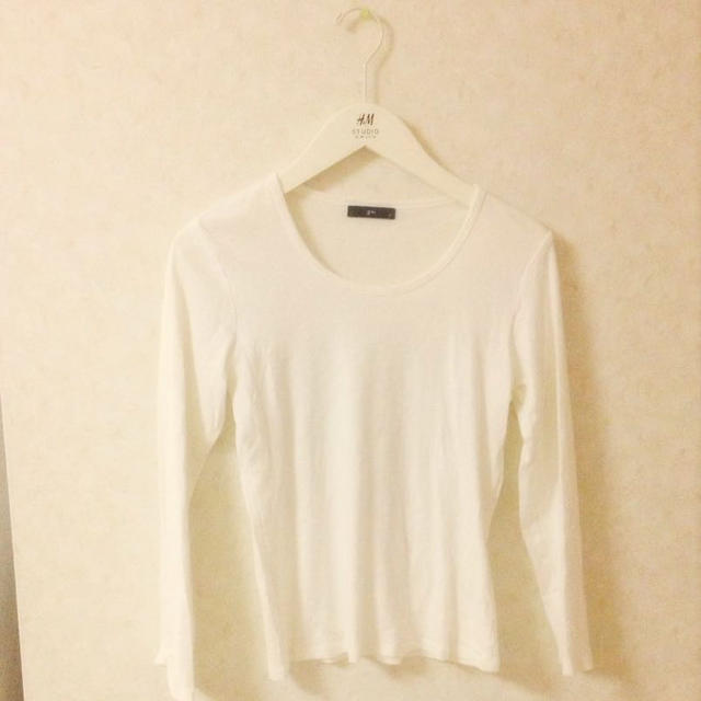 GU(ジーユー)のカットソー レディースのトップス(Tシャツ(長袖/七分))の商品写真
