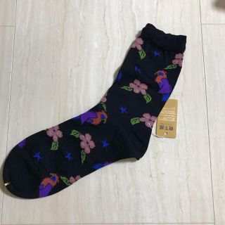 クツシタヤ(靴下屋)の【新品タグ付】靴下屋/バード 柄 ソックス ブラック(ソックス)