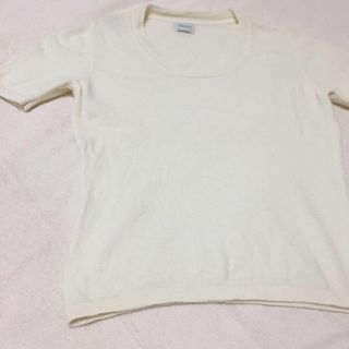 ベネトン(BENETTON)の新品 ベネトン  オフホワイト セーター 白 春 サマーセーター 丸襟(ニット/セーター)